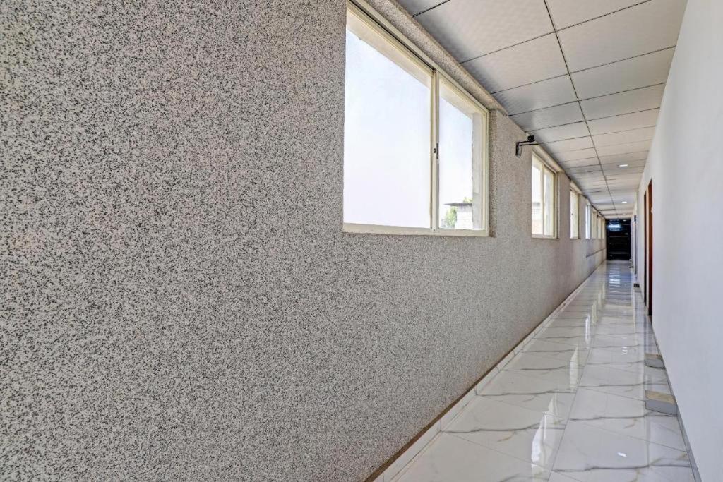Hotel Mayura, Ankleshwar Dış mekan fotoğraf