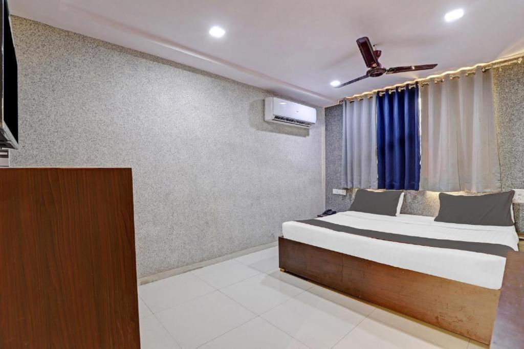 Hotel Mayura, Ankleshwar Dış mekan fotoğraf