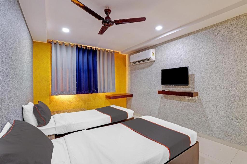 Hotel Mayura, Ankleshwar Dış mekan fotoğraf