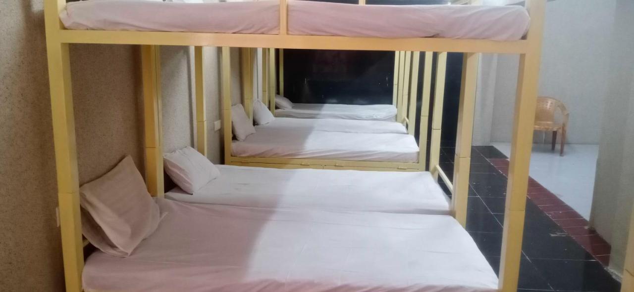 Hotel Mayura, Ankleshwar Dış mekan fotoğraf